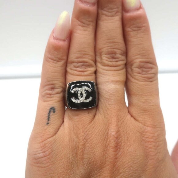 Chanel A21 Crystal CC Square Ring Black Enamel Size 5.5 - Picture 1 of 7